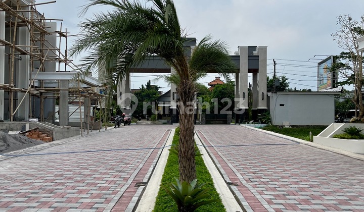 New House in Housing Complex in Condongcatur Within Ring Road Near UNY Jl Gejayan Land Area 2