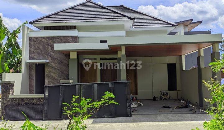 Mencari Rumah Dijual Jogja Dengan Tanah Luas Dan Lingkungan Asri? Rumah Ini Adalah Jawabannya! Berlokasi Di Jl. Kaliurang Km 13 1