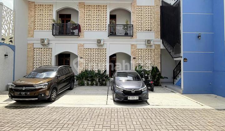 Exclusive 6-Room Fully Furnished Homestay in a Housing Complex on Magelang Street Km. 5, Mlati, Sleman, Near UGM Campus and Tugu Jogja 2