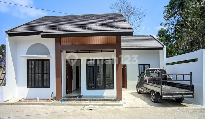 Rumah Baru Minimaliscloster Jalan.magelang Rumah Baru Minimaliscloster Jalan.magelang