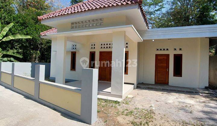 RUMAH BARU MINIMALIS LIMASAN - HARGA SUPER EKONOMIS DENGAN TANAH LUAS DI SAYEGAN SLEMAN DEKAT PASAR NAMBONGAN

 2