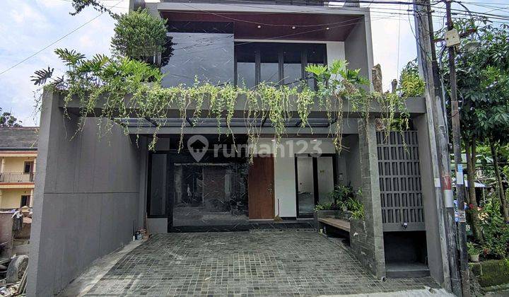 Rumah Baru Mewah Semi Furnish Palagan Km 7 Selatan Hotel Hyatt Sleman 1