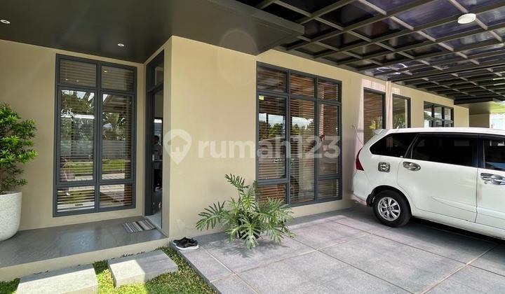 Rumah Mewah Elegan Konsep Scandinavian 2 Lantai Full Furnished Dalam Perumahan Di Jalan Palagan Km. 7.5 Dekat Hotel Hyatt  2