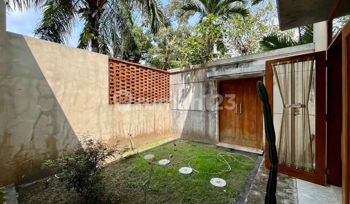 Rumah Mewah Dalam Perumahan Elit Taman Palagan Asriluas Ta 2