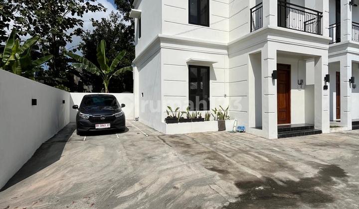 Rumah Baru Putih Siap Huni 2 Lantai Dalam Perumahan Bangunjiwo Village 2 Di Bangunjiwo Kasihan Bantul Dekat Kampus Umysemi Furnisheddekat Padma Residencedekat Kampus Umy 1