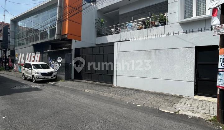 Rumah Induk Dan Kost Eklusif 6 Kamar Di Lokasi Premium Kawasan Elite Demangan Baru Dekat Berbagai Kampu Rumah Induk Dan Kost Eklusif 6 Kamar Di Lokasi Premium Kawasan Elite Demangan Baru Dekat Berbagai Kampu