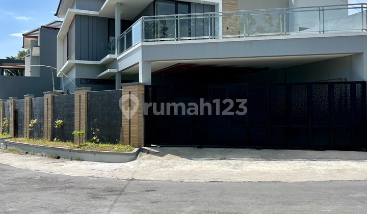 Rumah Baru Posisi Hook Desain Mewah Jl Kaliurang Km 11Luas Tanah : 159 2
