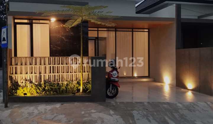 Rumah Cantik Mewah Modern Kekinian - Strategis Di Jalan Kaliurang Km. 13 Ngaglik Sleman Dekat Kampus Pppg Kesenian Yogyakarta 