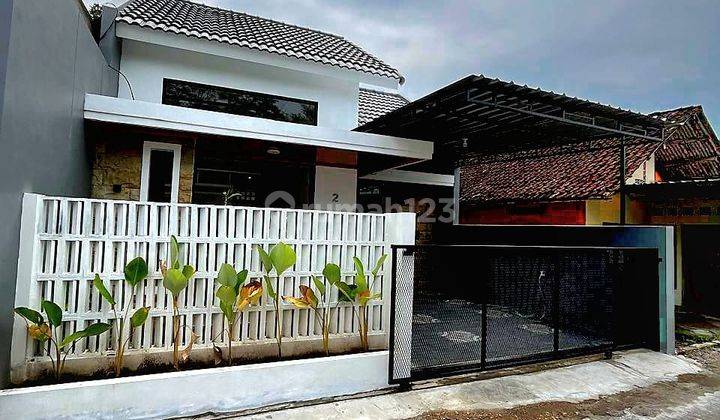 Rumah Cantik Minimalis Modern - Harga Murah Lokasi Strategis Di Tirtoadi Mlati Sleman Harga: 700 Juta [ Nego ]‐---------------------------------------legalitas: Shm, Pbgakses Jalan Simpangandekat Smkn 1 Sayeganspesifikasi:-------------------luas Tanah: 11 2