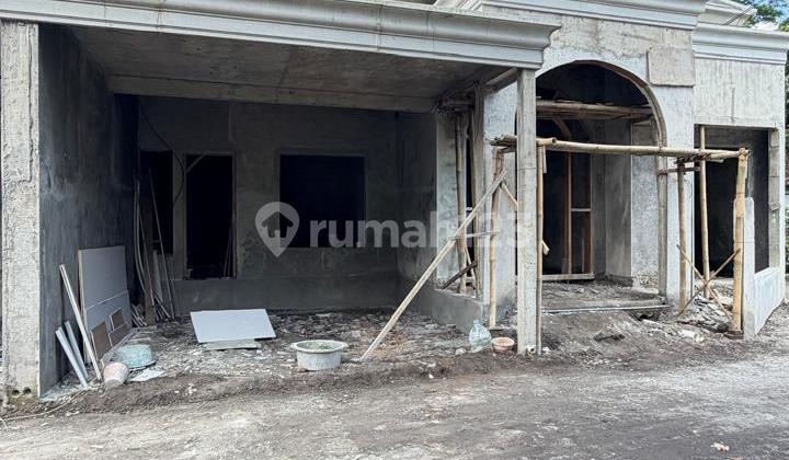 Rumah Mewah Klasik Modern - Kualitas Premium Dekat Jogjabay Wedomartani Ngemplak Sleman