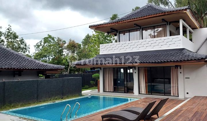 For Sale: Japanese-Themed Villa in the Cool Kaliurang Arealocation: Kaliurang, Hargobinangun, SlemanSurrounding Environment:- Kaliurang Park Botanical Garden- Ullen Sentalu Museum-