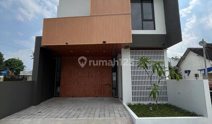 Rumah Mewah Kontemporer Estetik Kekinian 2 Lantai Dalam Cluster 8 Unit Di Purwomartani Kalasan Sleman Dekat Pamela 7

harga: 1.199.000.000 1