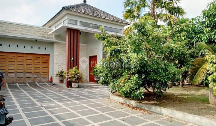 Istimewa Mewah Dengan Private Pool Di Lokasi Strategis Jalan Kaliurang Km 7,5 San:▪dekat Kampus Ugm Dan Uny▪dekat Superindo, Mirota Pasaraya▪dekat Pasar Colombo▪dekat Kantor Pln▪dekat Perbankan Dan Atm▪dekat Kawasan Bisnis Dan Perkantoran▪dekat Kawasan Ku