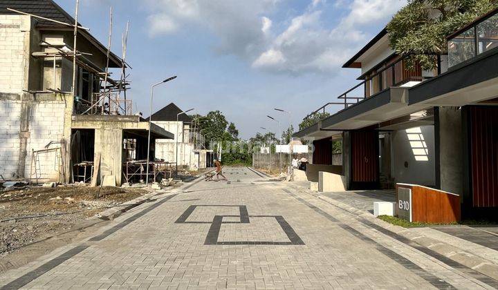 Rumah Baru Dalam Perumahan Maguwoharjo Dekat AMIKOM dan UPN

 2