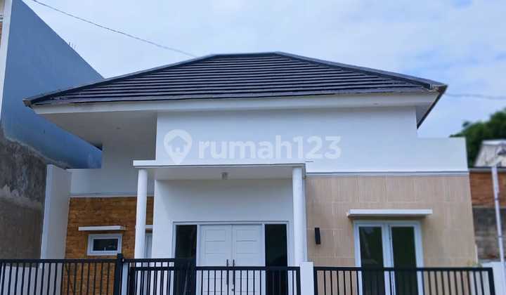 Rumah Cantik Manis Terawat - Like New Di Tamantirto Kasihan Bantul Dekat Kampus Umy Terpadulokasi:tamantirto Kasihan Bantul : Rumah Cantik Manis Terawat - Like New Di Tamantirto Kasihan Bantul Dekat Kampus Umy Terpadulokasi:tamantirto Kasihan Bantul :