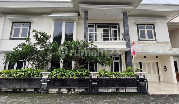 Rumah Mewah 2 Lantai Dengan Tanah Luas Dan Kolam Renang Di Perumahan Nandan Griya Idaman Sariharjo Ngaglik Slemanh