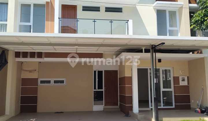 Rumah Dalam Perumahan Elite Di Kawasan Jl. Godean Km 4,5, Dalam Ringroad 2