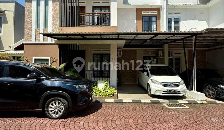 Turun Harga Dari 2.450.000.000‼️Rumah Mewah 2 Lantai Semi Furnished Dalam Perumahan di Jalan Palagan Km 8 Ngaglik Sleman Dekat Hotel Hyattharga: 2.050 Milyar [ Nego ]---------------------------------------------Legalitas: SHM Imb*Spesifikasi:*Luas Tanah: 2