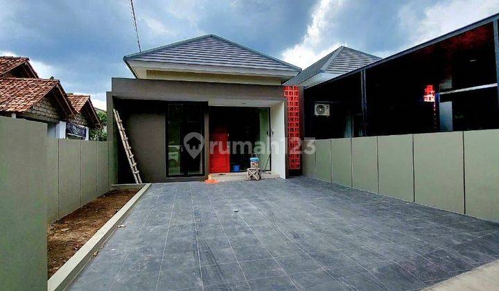 Rumah Mewah Limasan Modern Kekinian Di Purwomartani Dekat Balai Desa Purwomartani

harga: 900 Juta [ Nego ]
-----------------------------------------
legalitas: Shm Pbg

sisa 1 Dari Total 3 Unit

maghnet Kawasan:
--------------------------------
dekat Bal 2