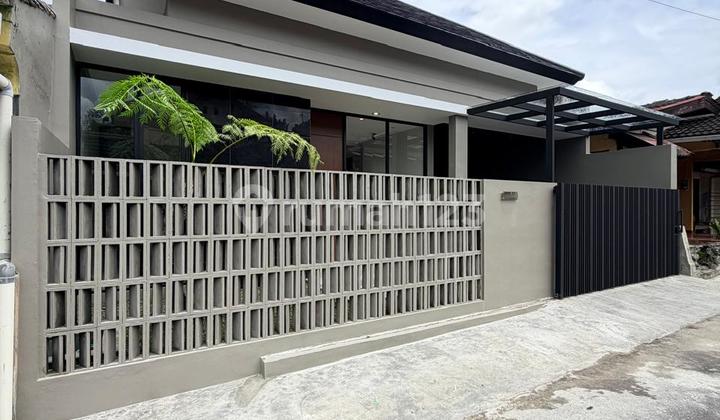 Rumah Baru Industrial Modern di Dalam Perumahan di Jalan Kaliurang KM. 14 Dekat Kampus Uii 2