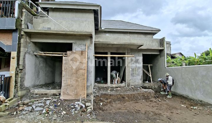 Modern Contemporary New House Close to Yogya-Solo Road, a Step Away from Adisucipto Airport Yogyakarta 2