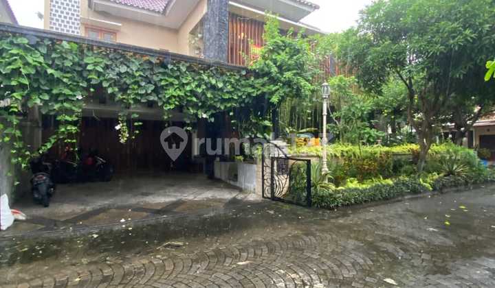 Rumah Mewah 2 Lantai Istimewa Dan Nyaman Full Taman Dalam Perumahan Elite Tirtasani Residence Trihanggo Gamping Sleman 