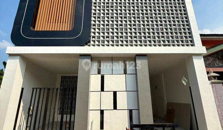 Kost Eklusif Modern 12 Kamar Full Furnished Di Jalan Raya Candi Gebang