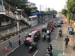 (Rent) Ruang Usaha Di Warung Buncit, Bekas Bengkel (Ro) 6