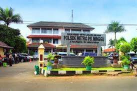 (Rent) Ruang Usaha Di Warung Buncit, Bekas Bengkel (Ro) 8