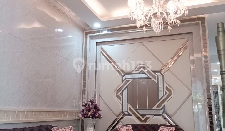 FOR RENT Menteng Fully Furnished House with Basement ME002 2