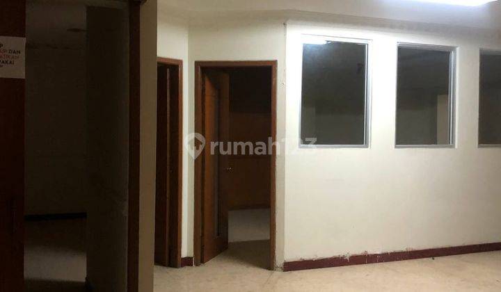 Rent Sewa Gedung Perkantoran 2 Lantai di Kebayoran Baru Me024 1