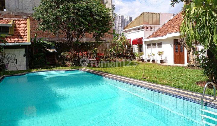  Sale Rumah Luas Dengan Paviliun, Turun Harga Me002 1