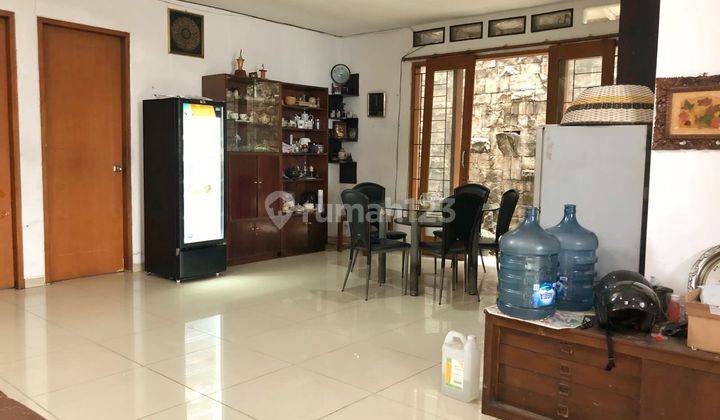 SALE Rumah Daerah Tebet 6 Kamar Dekat Kemana Mana ME012 2