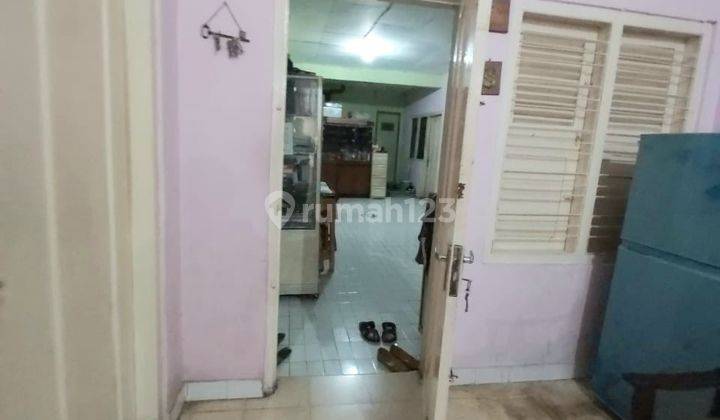 SALE Rumah Dengan Kost Semua Kamar Full Investasi Bagus ME888 2