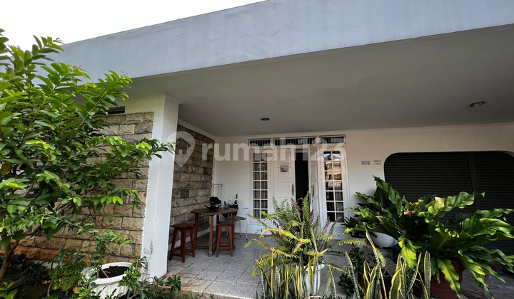 CB107 Dijual cepat Rumah Menteng Hadap Timur Laut CB107 Dijual cepat Rumah Menteng Hadap Timur Laut