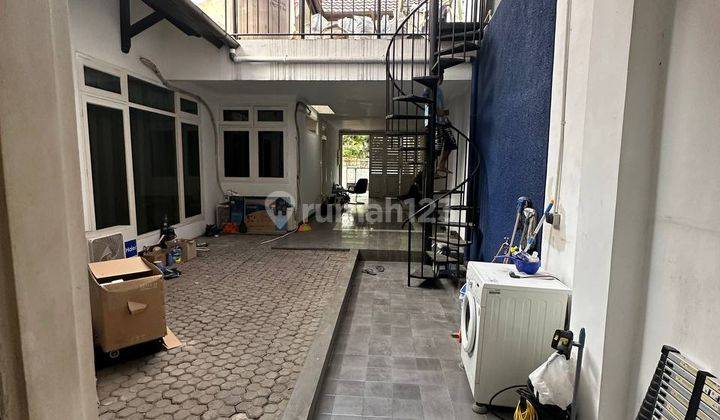 CB112 Rumah Sewa Di Daerah Menteng Dengan Luas 800m2 2