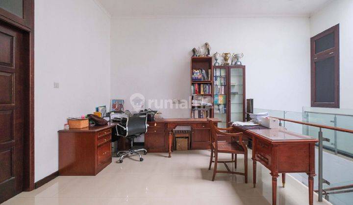 Js551 Rumah Di Posisi Hoek Daerah Tenang Di Cipulir Dijual 1