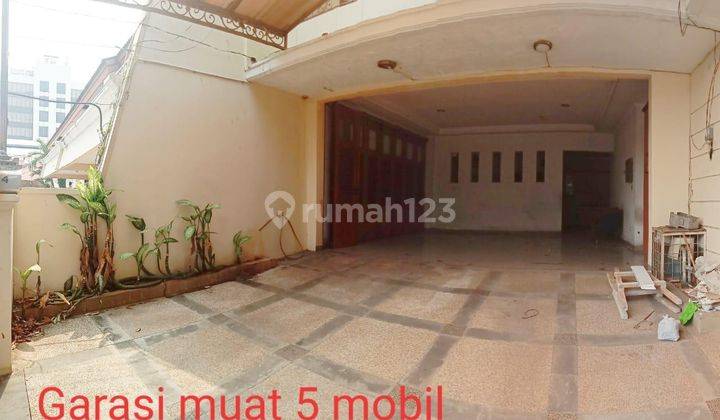 Jp760 Rumah Di Hook Parkiran Luas Disewa Semi Furnished 1