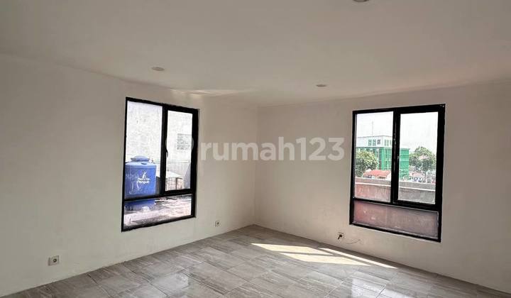 Dijual Ruko 3 Gandeng Yang Sedang Tersewa. Bagus Untuk Invest Dijual Ruko 3 Gandeng Yang Sedang Tersewa. Bagus Untuk Invest