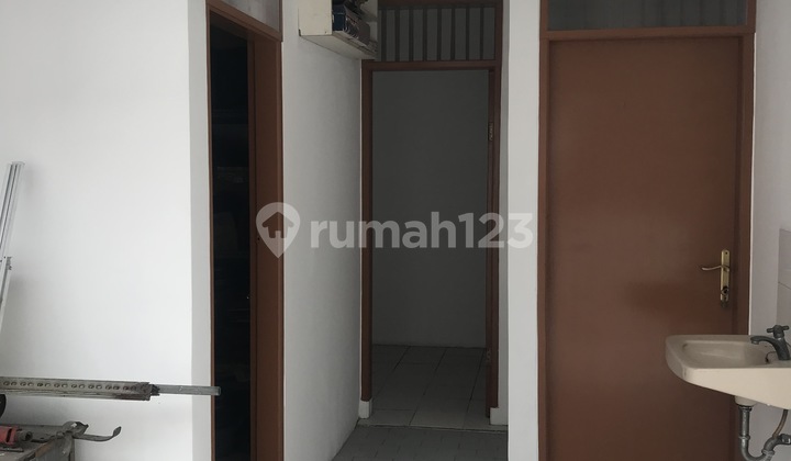 rumah 2 lantai siap huni 90m/6x15m lbr jln 3mbl bebas banjir one gate system 