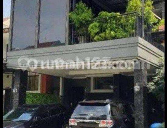 Rumah dua lantai siap huni di raffles hills cibubur 1