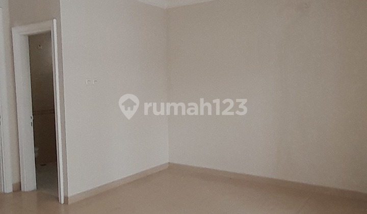 Rumah mewah ada kolam renang halaman belakang luas bisa buat bikin rumah lagi 14