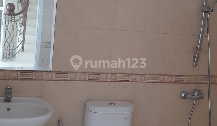 Rumah mewah ada kolam renang halaman belakang luas bisa buat bikin rumah lagi 23