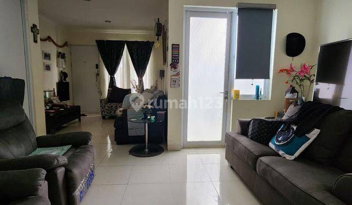 Di jual cepat rumah siap huni sudah renovasi posisi Hoek  2