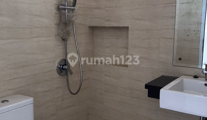 Cibubur Country Dua Lantai Siap Huni Harga Murah 2