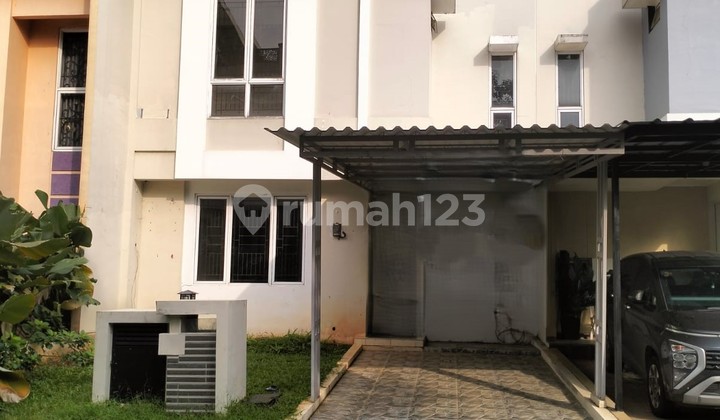 Rumah Dua Lantai Siap Huni Sudah Renovasi Kamar Tidur 6