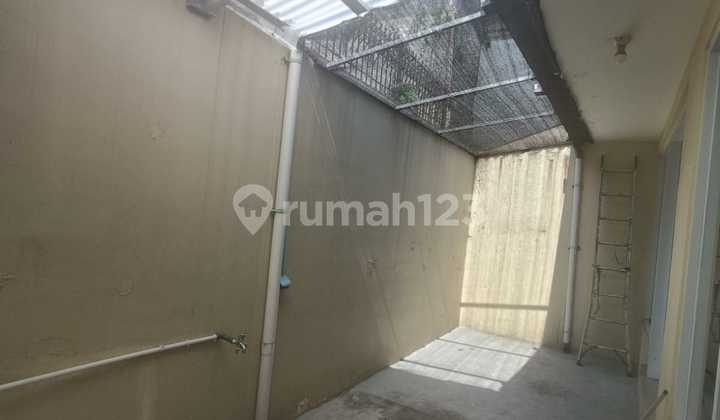 Di Sewakan Rumah Siap Huni Dua Lantai Di Legenda Wisata 2