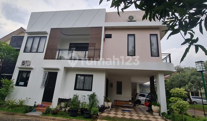 Raffles Hills Cibubur Hoek Dua Lantai Siap Huni Harga Murah 