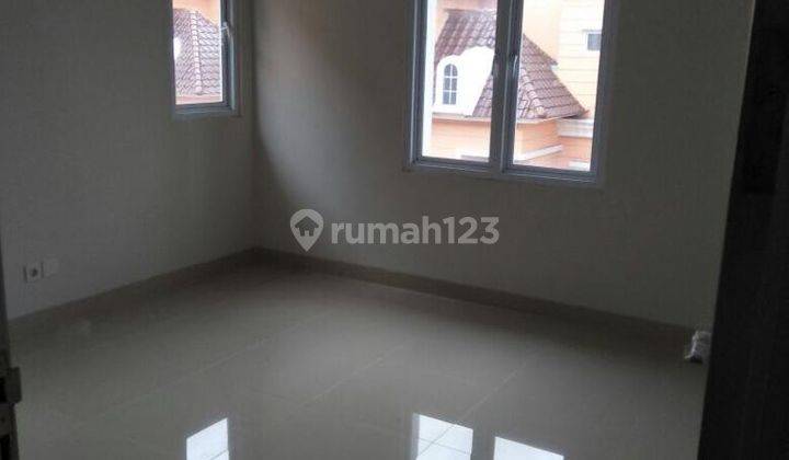 Jual Rugi Rumah 3 Lantai di Montana Village, Gading Serpong 2