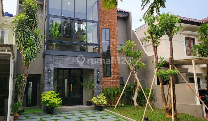 Rumah Mewah Bangunan Mandiri, 2 Lantai, 4 Kamar Tidur di Lokasi Yang Strategis di Bsd 2